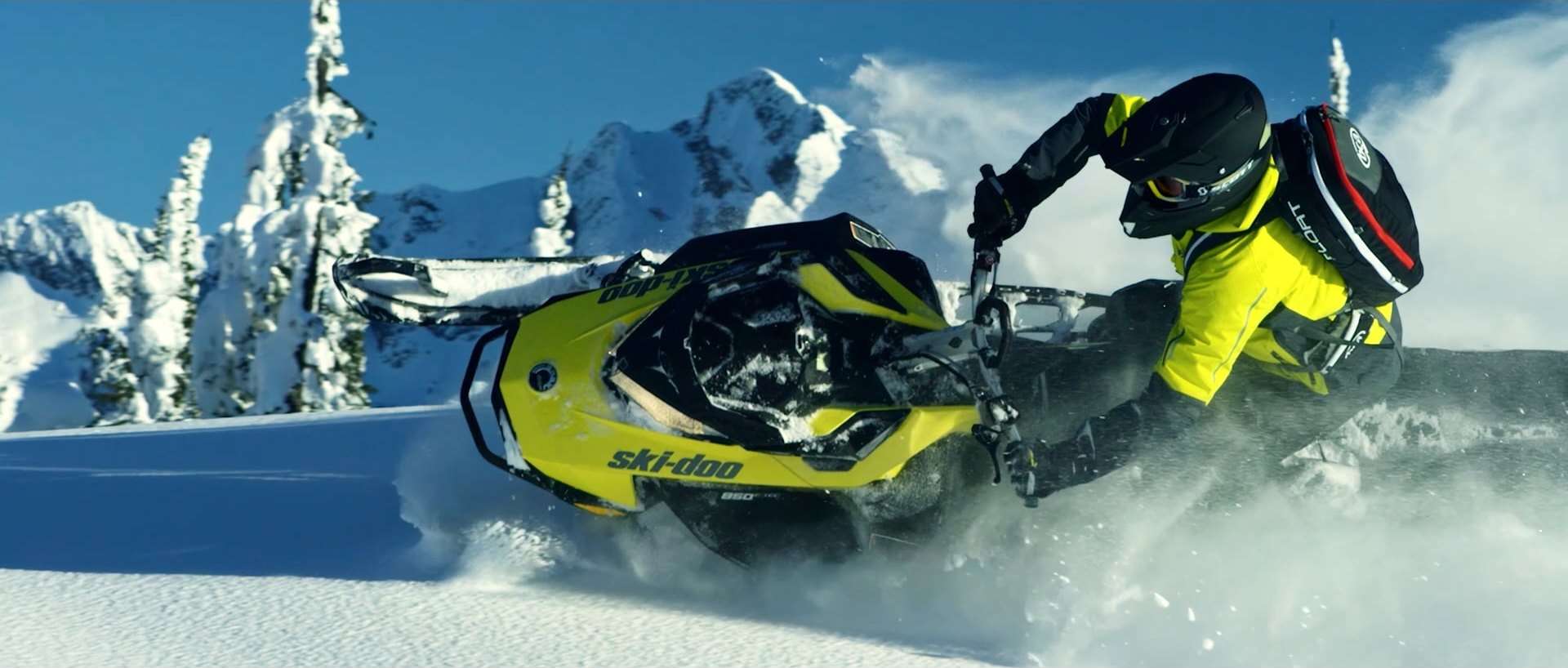 Ski-Doo im Tiefschnee, Still aus dem Referenzfilm für BRP-Rotax